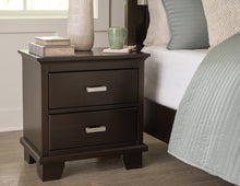Load image into Gallery viewer, Covetown Queen Panel Bed with Mirrored Dresser and Nightstand
